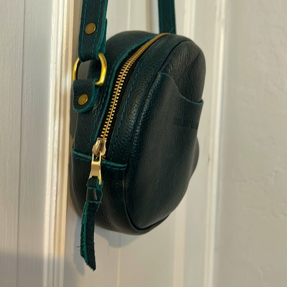 Portland Leather Crossbody Bag - Picture 2 of 5